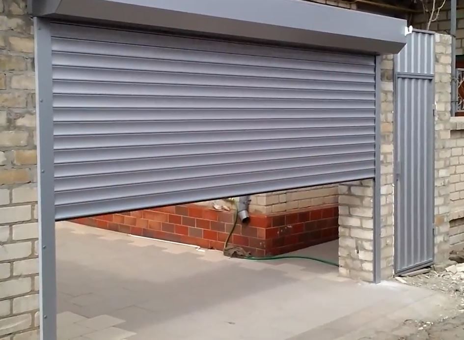 Ușă de Garaj Tip Rulou