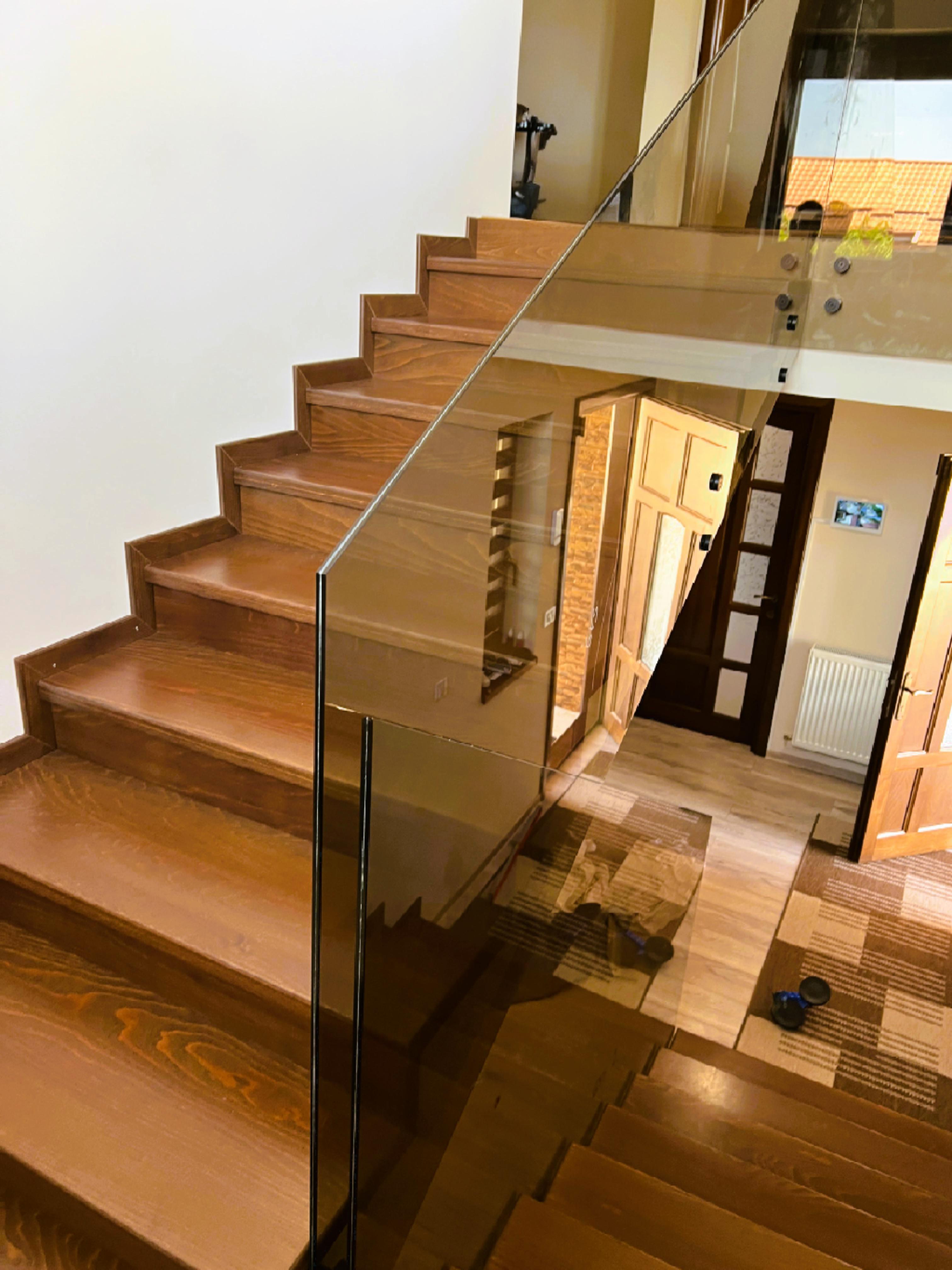 Balustradă sticlă 6